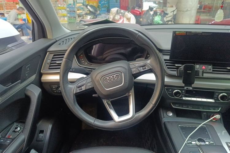 Used Audi Q5L 2018 40 TFSI Prestige Fashion Edition China V Steering Wheel