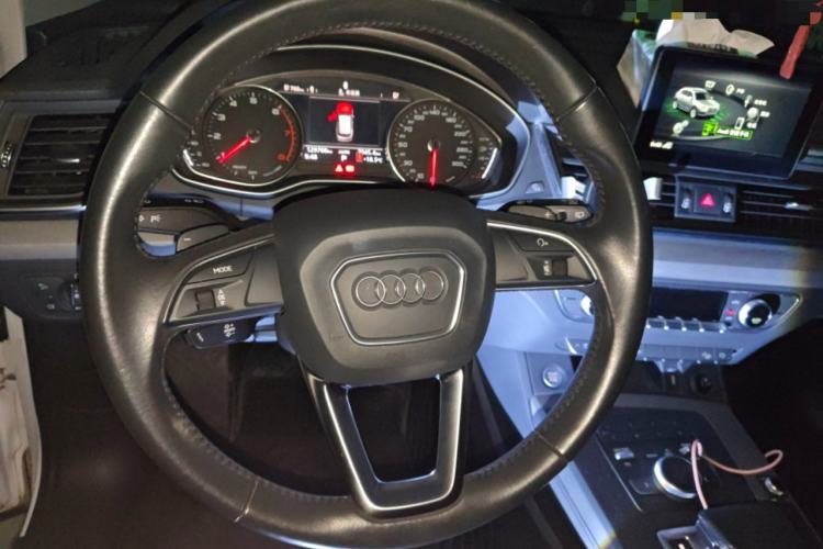 Used Audi Q5L 2018 40 TFSI Prestige Edition China V Steering Wheel