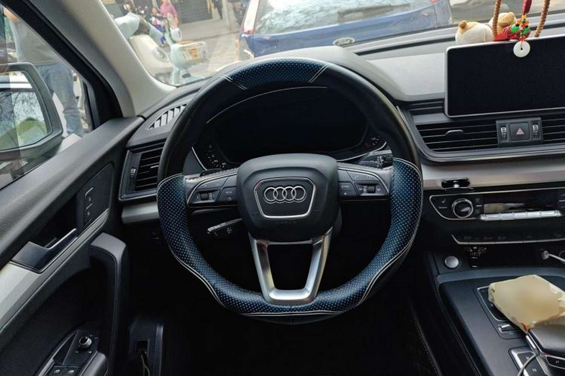 Used Audi Q5L 2018 40 TFSI Prestige Fashion Edition China VI Steering Wheel