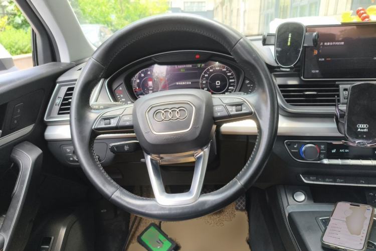 Used Audi Q5L 2018 40 TFSI Prestige Fashion Edition China VI Steering Wheel