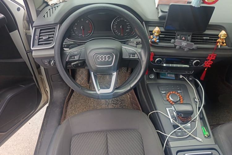 Used Audi Q5L 2018 40 TFSI Prestige Edition China V Steering Wheel