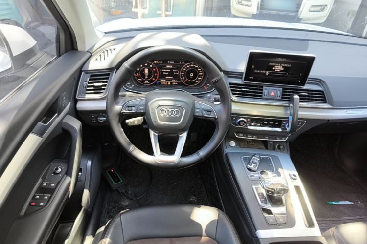 Used Audi Q5L 2018 40 TFSI Prestige Fashion Edition China V Steering Wheel