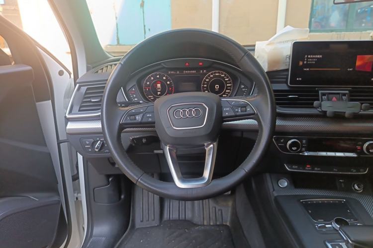 Used Audi Q5L 2018 45 TFSI Prestige Fashion Edition China VI Emission Standard Steering Wheel