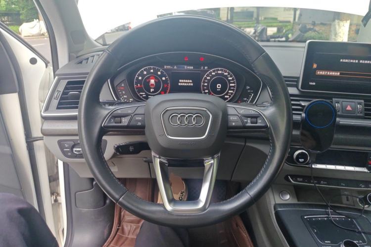 Used Audi Q5L 2018 45 TFSI Prestige Elegant Edition China VI Steering Wheel