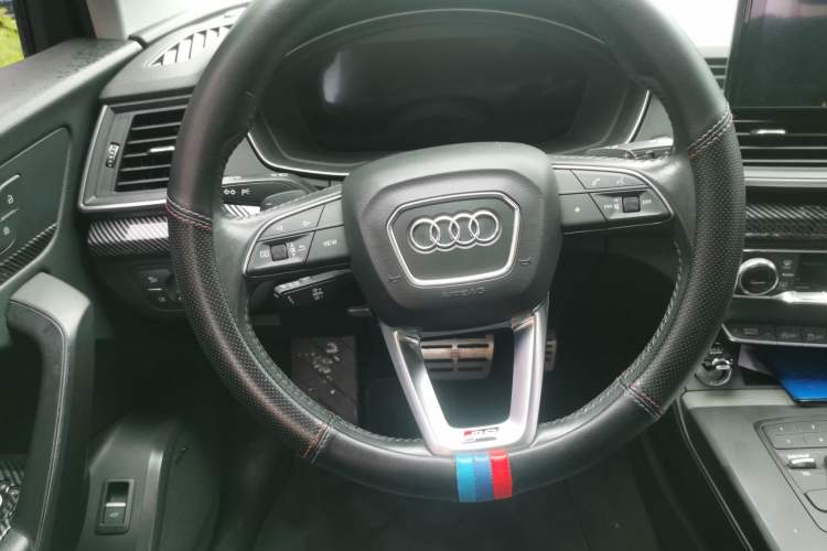 Used Audi Q5L 2018 40 TFSI Prestige Edition China V Steering Wheel
