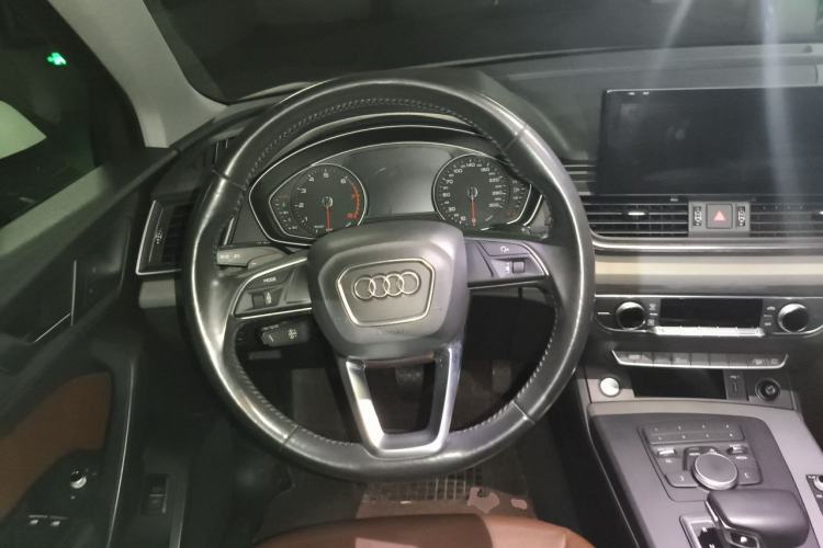 Used Audi Q5L 2018 40 TFSI Prestige Edition China V Steering Wheel