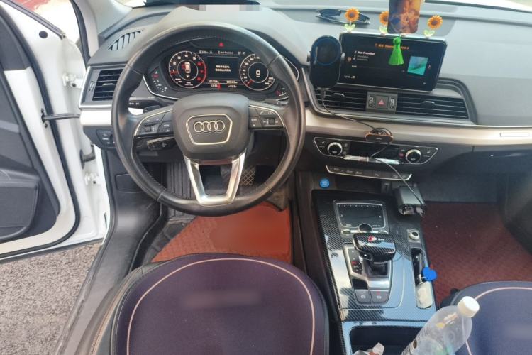 Used Audi Q5L 2018 40 TFSI Prestige Fashion Edition China V Steering Wheel