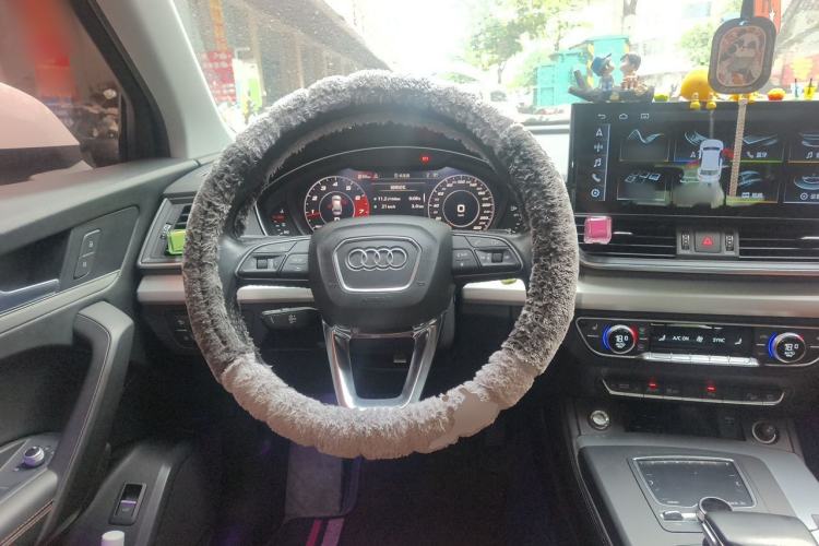 Used Audi Q5L 2018 40 TFSI Prestige Fashion Edition China V Steering Wheel
