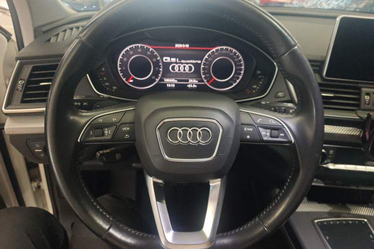 Used Audi Q5L 2018 45 TFSI Prestige Fashion Edition China V Emission Standard Steering Wheel