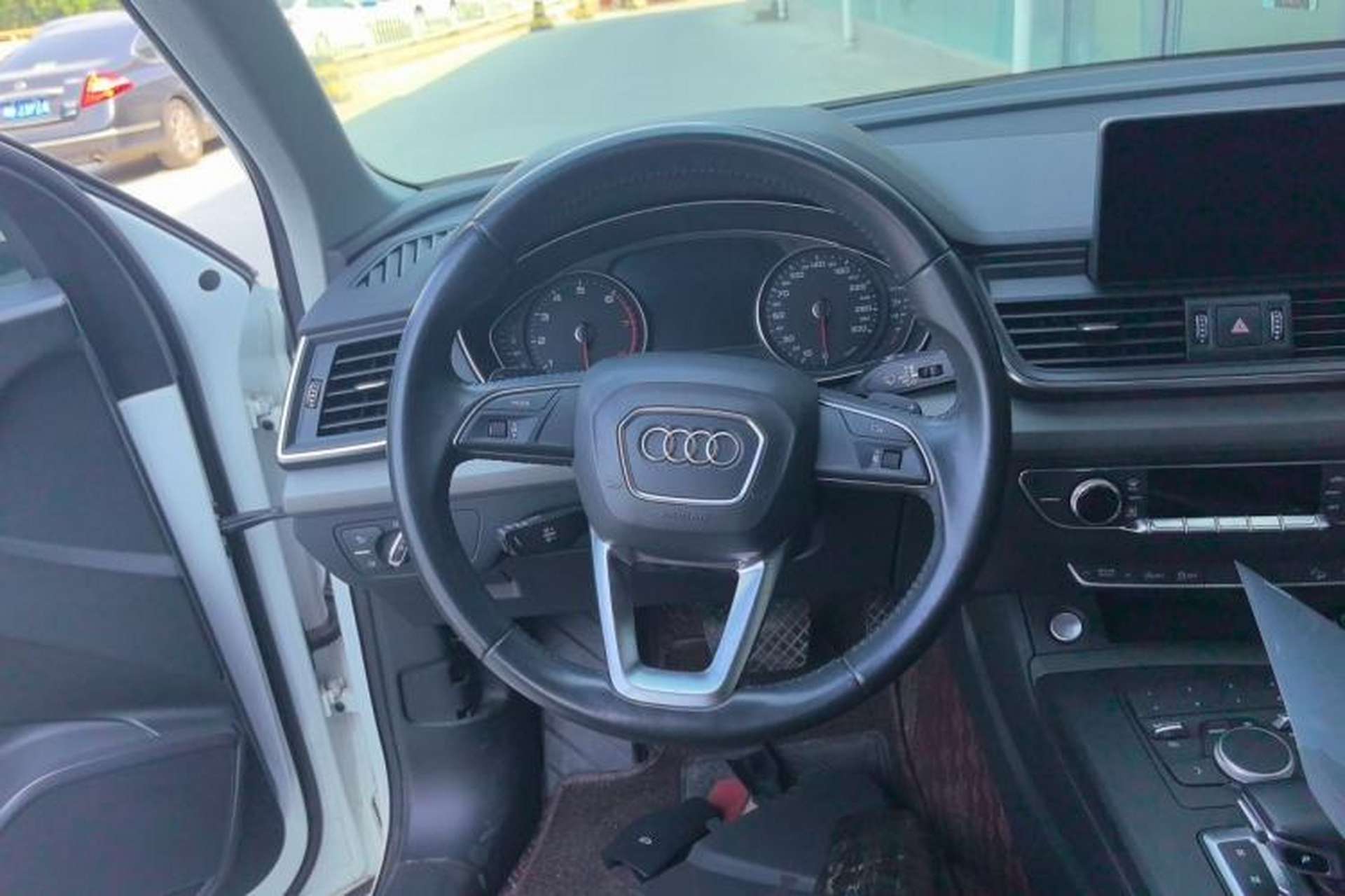 Used Audi Q5L 2018 40 TFSI Prestige Edition China VI Emission Standard Steering Wheel