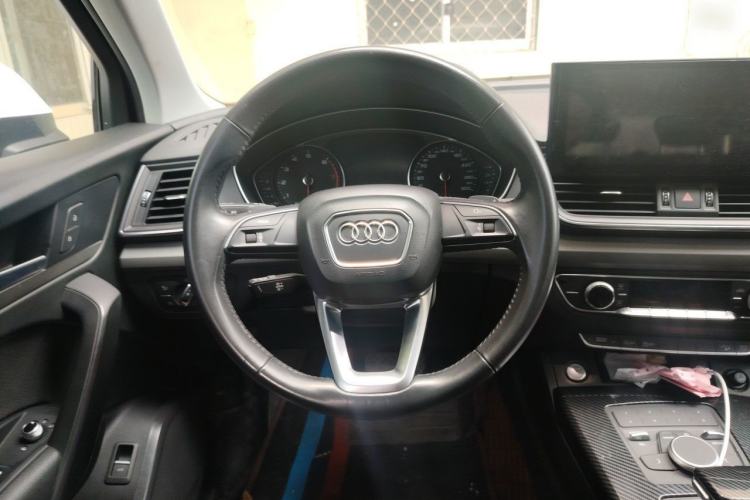 Used Audi Q5L 2018 40 TFSI Prestige Edition China VI Emission Standard Steering Wheel
