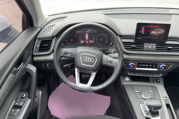 Used Audi Q5L 2018 40 TFSI Prestige Edition China V Steering Wheel