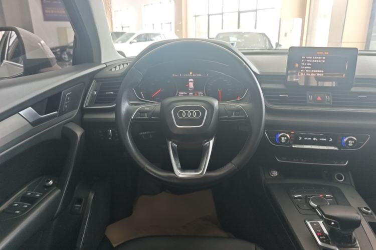Used Audi Q5L 2018 40 TFSI Prestige Edition China V Steering Wheel