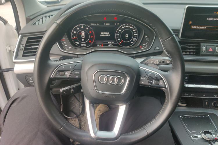 Used Audi Q5L 2018 40 TFSI Prestige Fashion Edition China V Steering Wheel