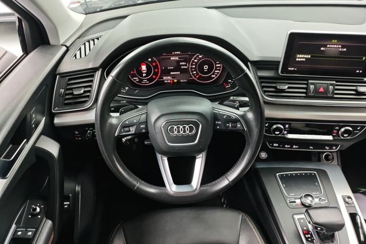 Used Audi Q5L 2018 40 TFSI Prestige Fashion Edition China VI Steering Wheel