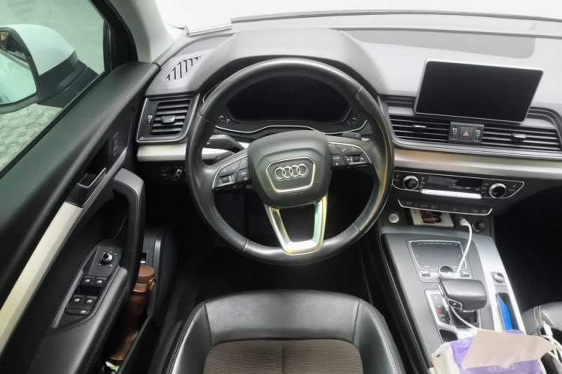 Used Audi Q5L 2018 40 TFSI Prestige Fashion Edition China V Steering Wheel