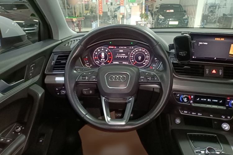 Used Audi Q5L 2018 40 TFSI Prestige Fashion Edition China V Steering Wheel