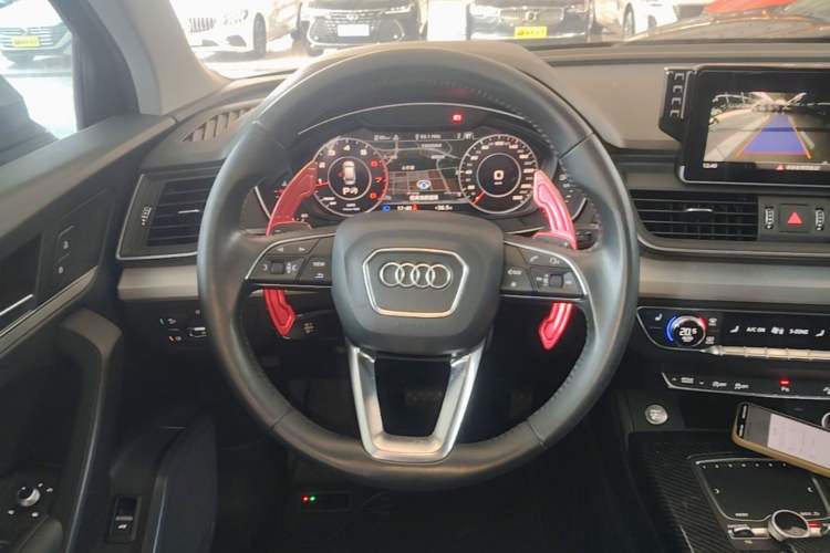 Used Audi Q5L 2018 40 TFSI Prestige Fashion Edition China V Steering Wheel