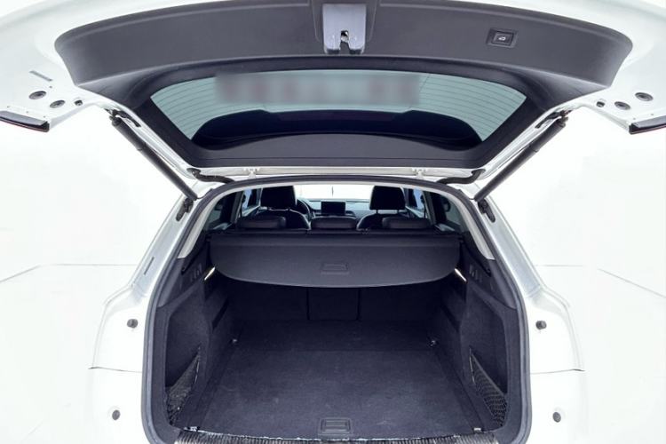 Used Audi Q5L 2018 40 TFSI Prestige Fashion Edition China VI Trunk