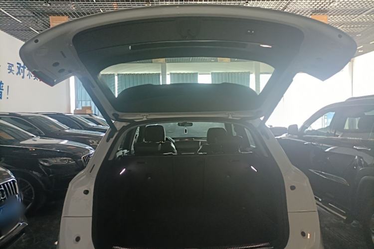 Used Audi Q5L 2018 45 TFSI Prestige Fashion Edition China V Emission Standard Trunk