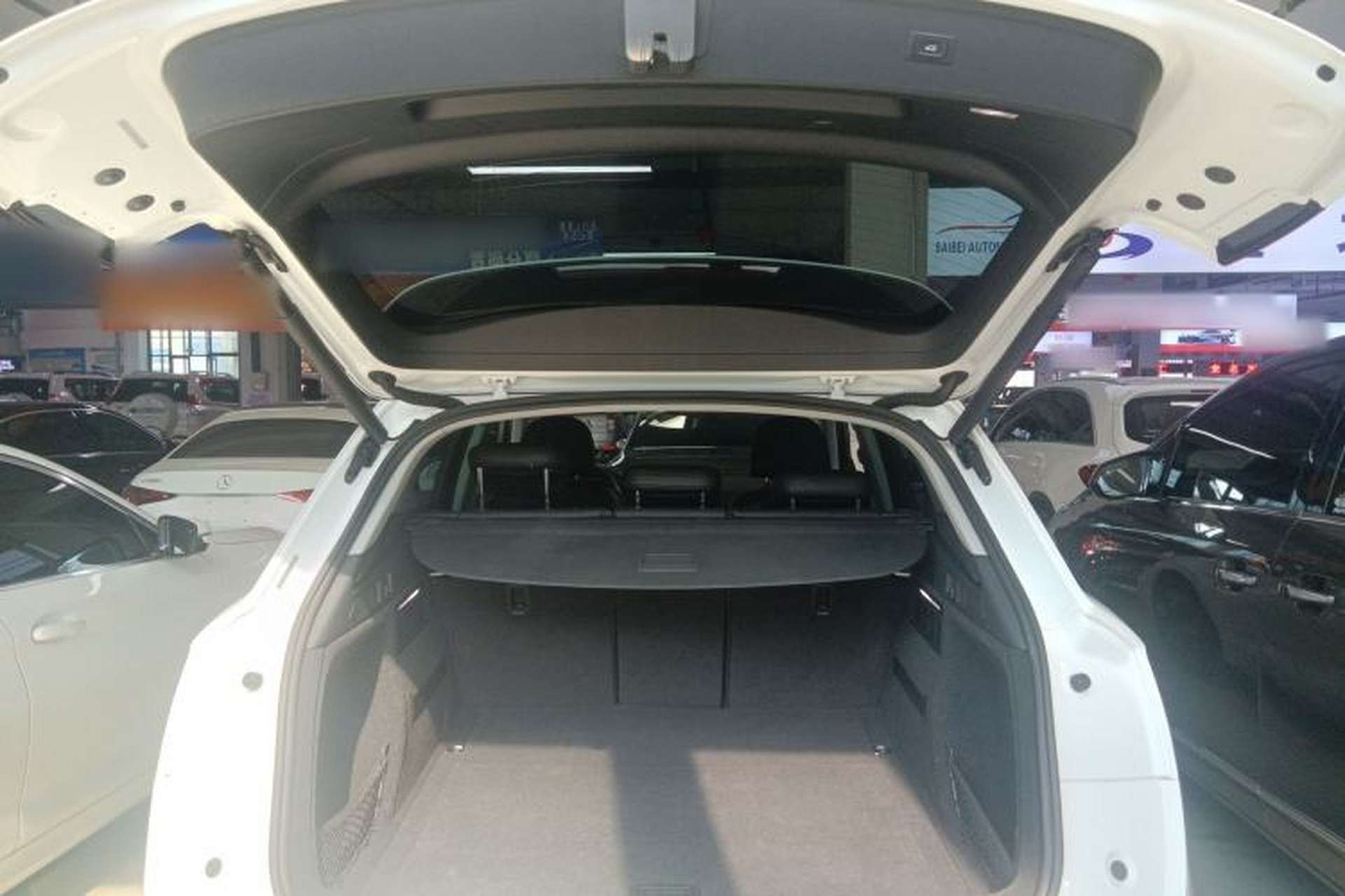 Used Audi Q5L 2018 40 TFSI Prestige Edition China V Trunk