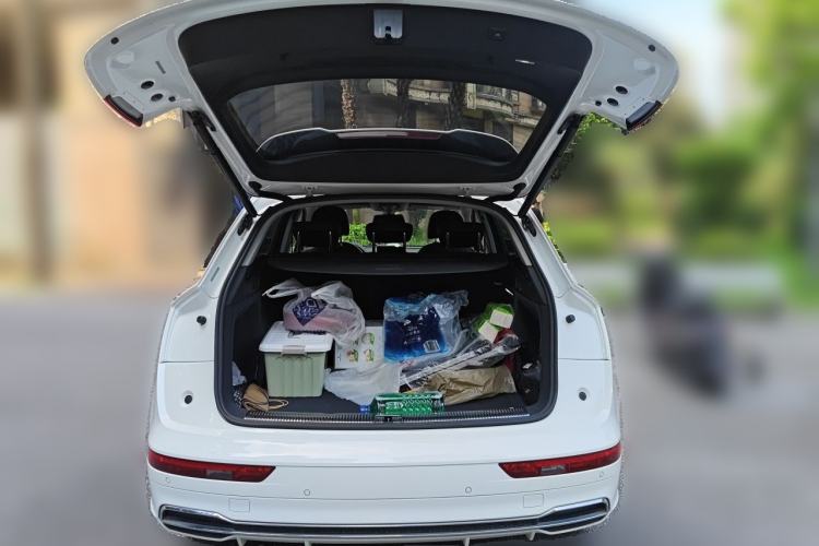 Used Audi Q5L 2018 40 TFSI Prestige Fashion Edition China VI Trunk