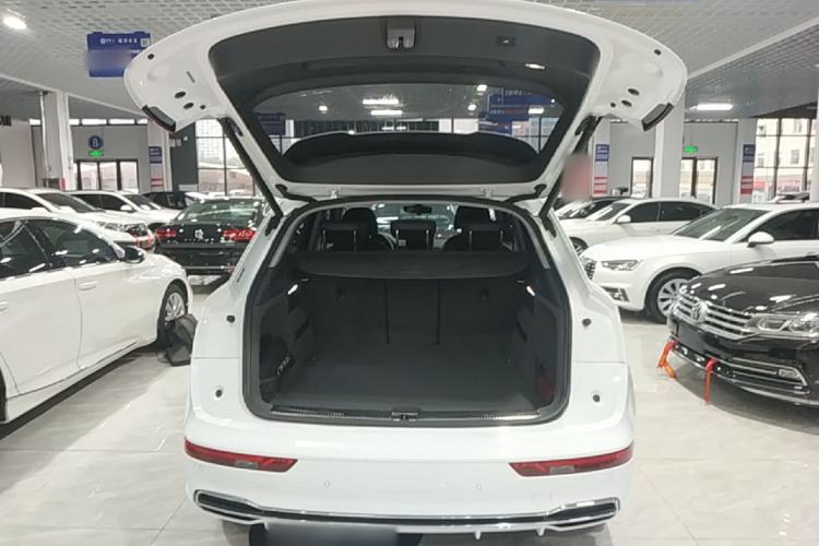 Used Audi Q5L 2018 40 TFSI Prestige Fashion Edition China VI Trunk