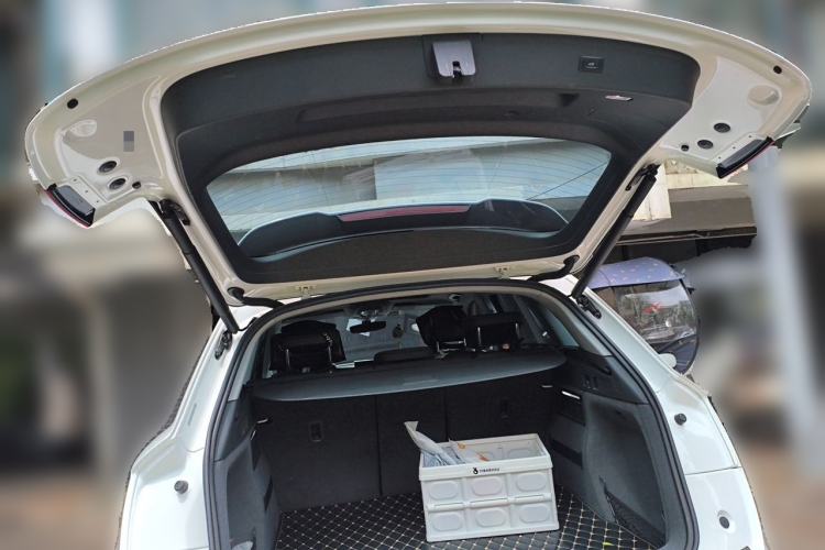 Used Audi Q5L 2018 40 TFSI Prestige Fashion Edition China VI Trunk