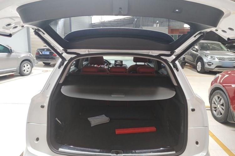 Used Audi Q5L 2018 40 TFSI Prestige Edition China VI Emission Standard Trunk