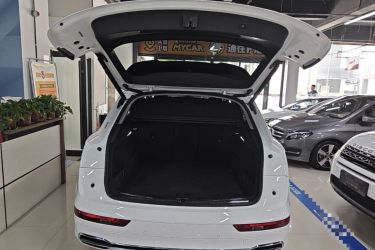 Used Audi Q5L 2018 45 TFSI Prestige Fashion Edition China VI Emission Standard Trunk