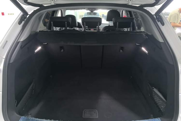Used Audi Q5L 2018 45 TFSI Prestige Fashion Edition China VI Emission Standard Trunk