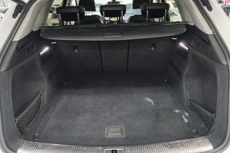 Used Audi Q5L 2018 45 TFSI Prestige Fashion Edition China V Emission Standard Trunk