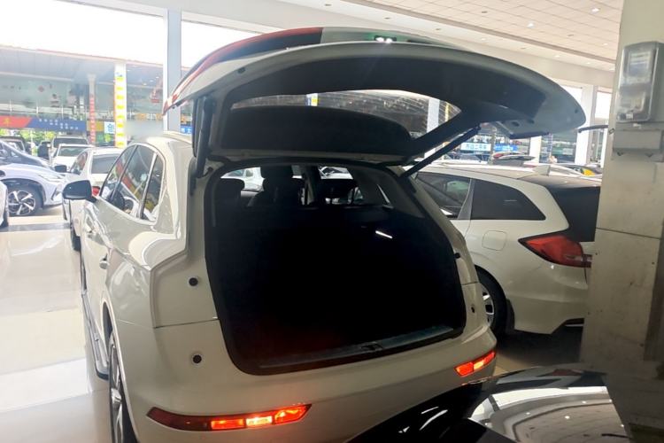 Used Audi Q5L 2018 40 TFSI Prestige Edition China V Trunk