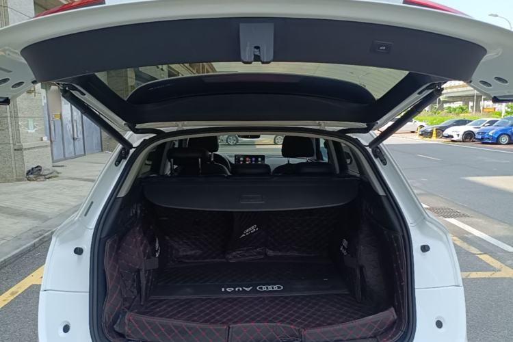 Used Audi Q5L 2018 40 TFSI Prestige Edition China V Trunk
