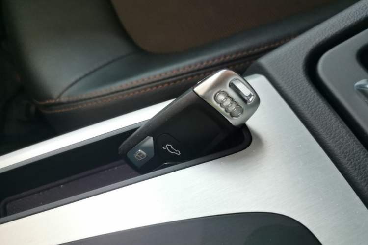 Used Audi Q5L 2018 40 TFSI Prestige Fashion Edition China V Vehicle Key