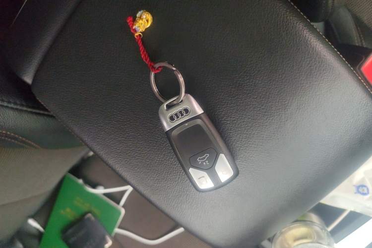 Used Audi Q5L 2018 40 TFSI Prestige Fashion Edition China V Vehicle Key