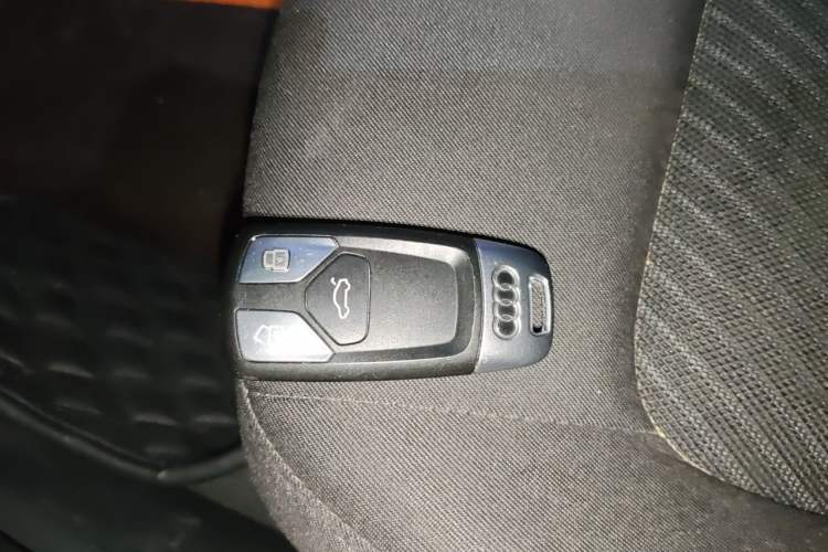 Used Audi Q5L 2018 40 TFSI Prestige Edition China V Vehicle Key