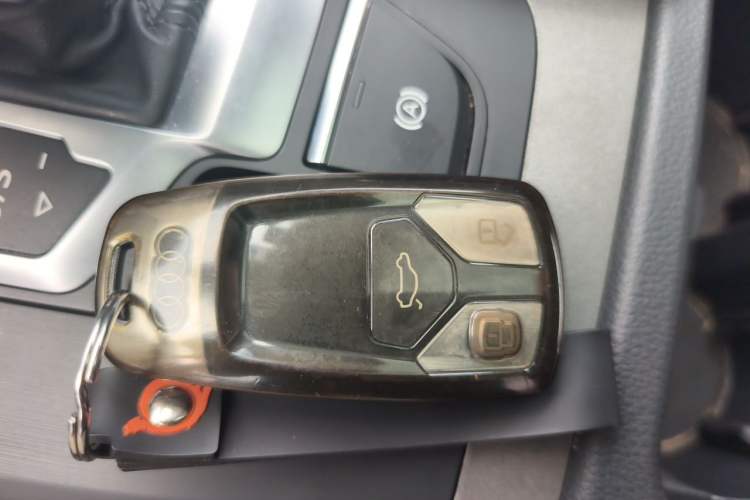 Used Audi Q5L 2018 40 TFSI Prestige Fashion Edition China V Vehicle Key