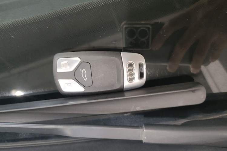 Used Audi Q5L 2018 40 TFSI Prestige Edition China V Vehicle Key