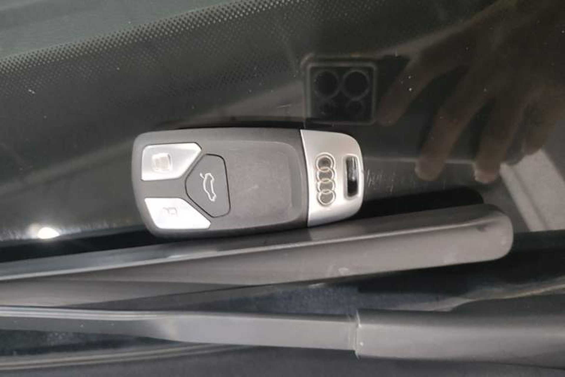 Used Audi Q5L 2018 40 TFSI Prestige Edition China V Vehicle Key