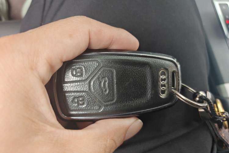 Used Audi Q5L 2018 40 TFSI Prestige Fashion Edition China V Vehicle Key