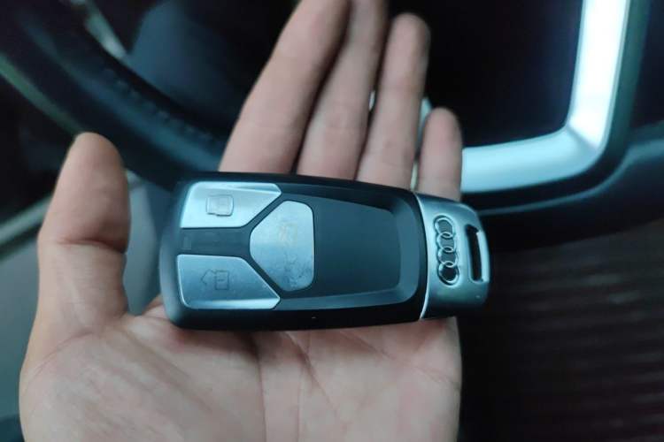 Used Audi Q5L 2018 40 TFSI Prestige Fashion Edition China V Vehicle Key
