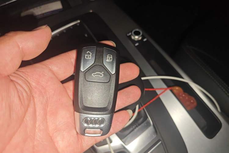 Used Audi Q5L 2018 40 TFSI Prestige Fashion Edition China V Vehicle Key
