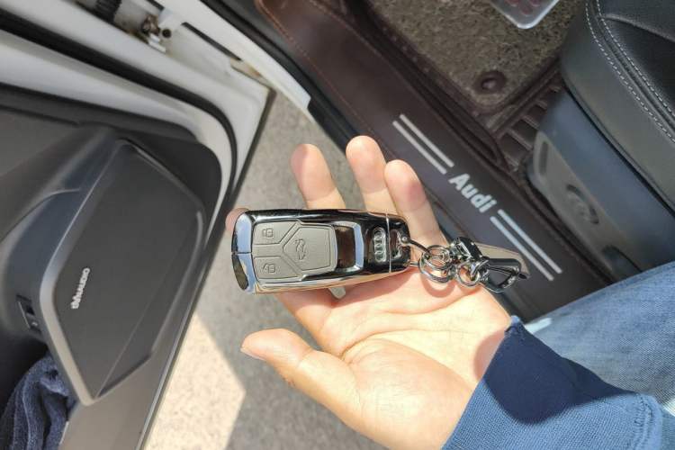 Used Audi Q5L 2018 40 TFSI Prestige Fashion Edition China V Vehicle Key