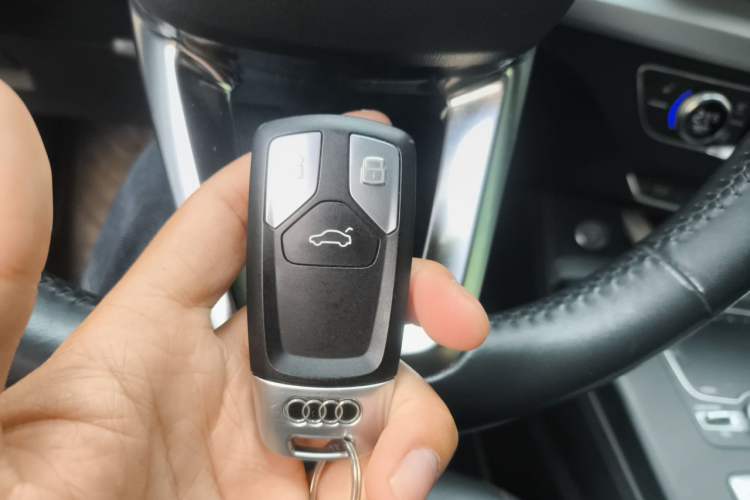 Used Audi Q5L 2018 40 TFSI Prestige Fashion Edition China V Vehicle Key