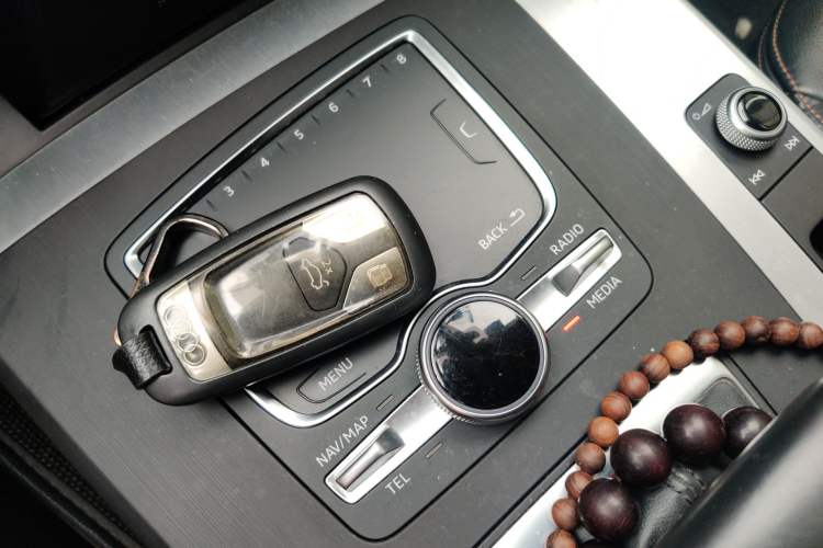 Used Audi Q5L 2018 40 TFSI Prestige Fashion Edition China V Vehicle Key