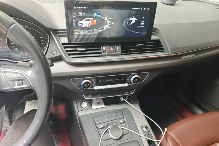 Used Audi Q5L 2020 40 TFSI Prestige Edition Audio And AC Panel