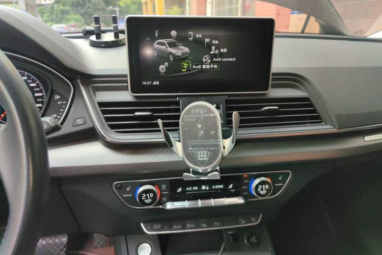Used Audi Q5L 2020 45 TFSI Prestige Fashion Model Audio And AC Panel