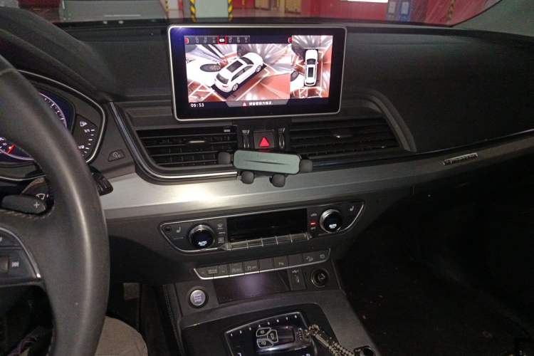 Used Audi Q5L 2020 40 TFSI Prestige Fashion Edition Audio And AC Panel