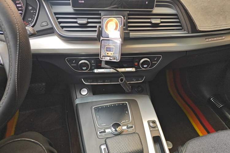 Used Audi Q5L 2020 40 TFSI Prestige Fashion Edition Audio And AC Panel